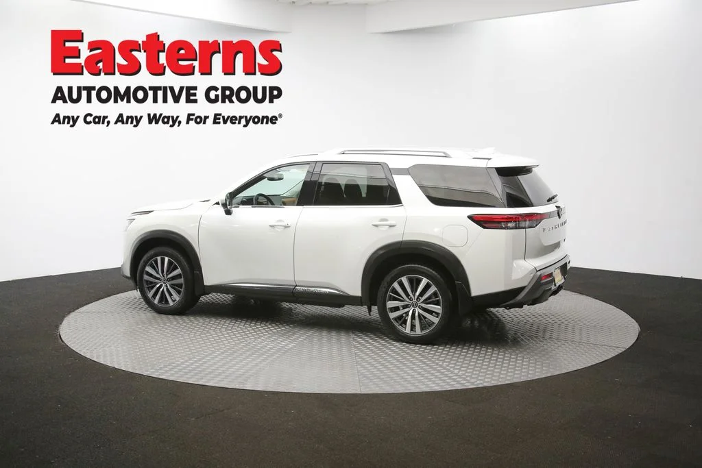 Used 2022 White Nissan Platinum image 66