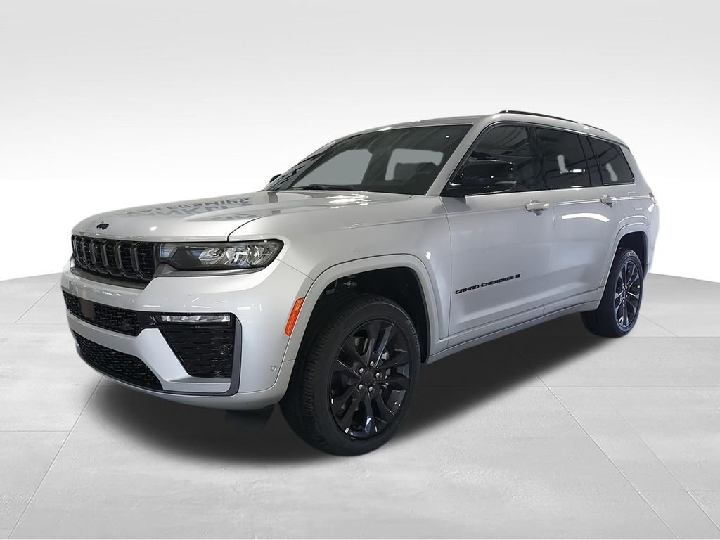 New 2026 Silver Jeep Limited Reserve image 4