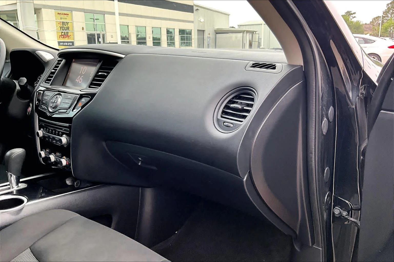 Used 2020 Magnetic Black Pearl Nissan S image 16