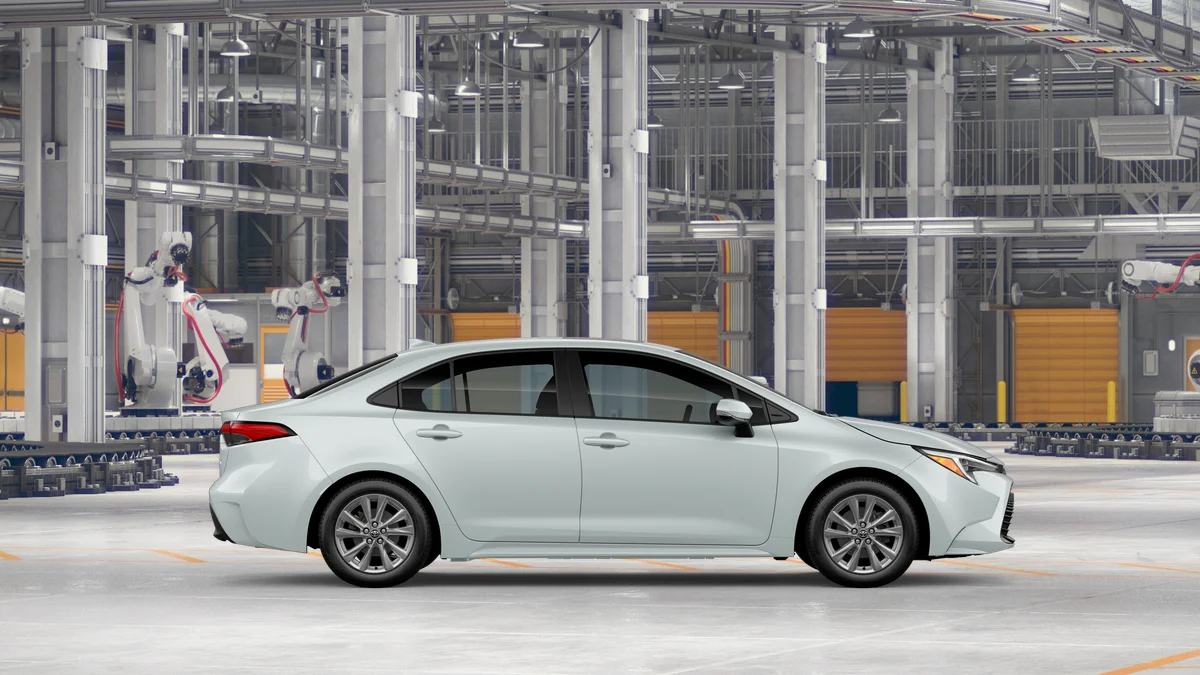 New 2026 Wind Chill Pearl Toyota Hybrid XLE image 12