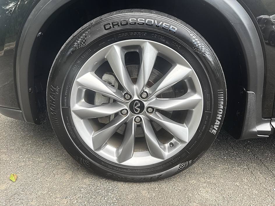 Used 2020 Black Obsidian INFINITI PURE image 8