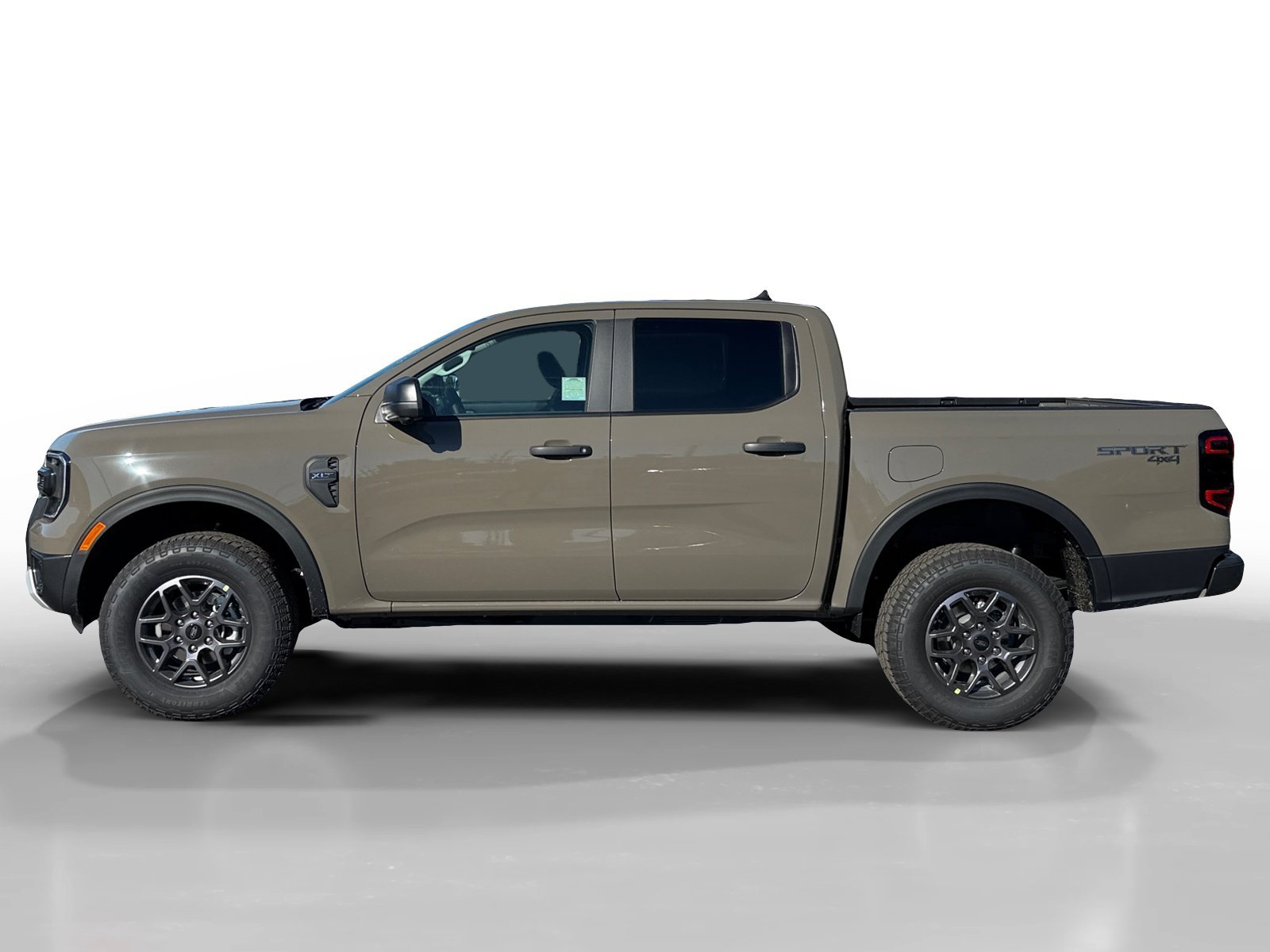 New 2026 Marsh Gray Ford XLT image 2