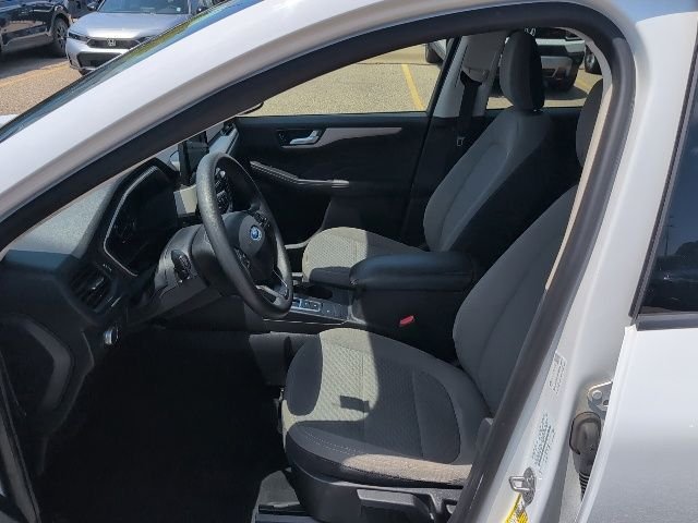 Used 2021 White Ford SE image 12