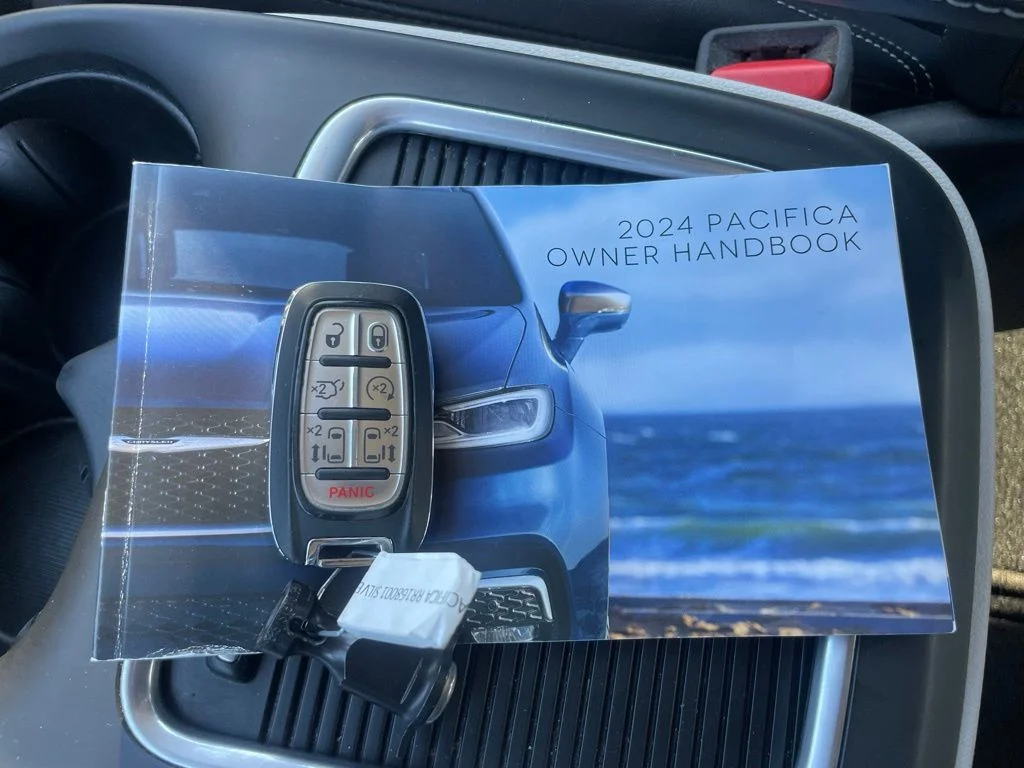 2024 Chrysler Pacifica Touring L - Photo 46