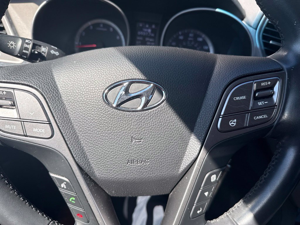 Used 2014 Silver Hyundai Base image 5