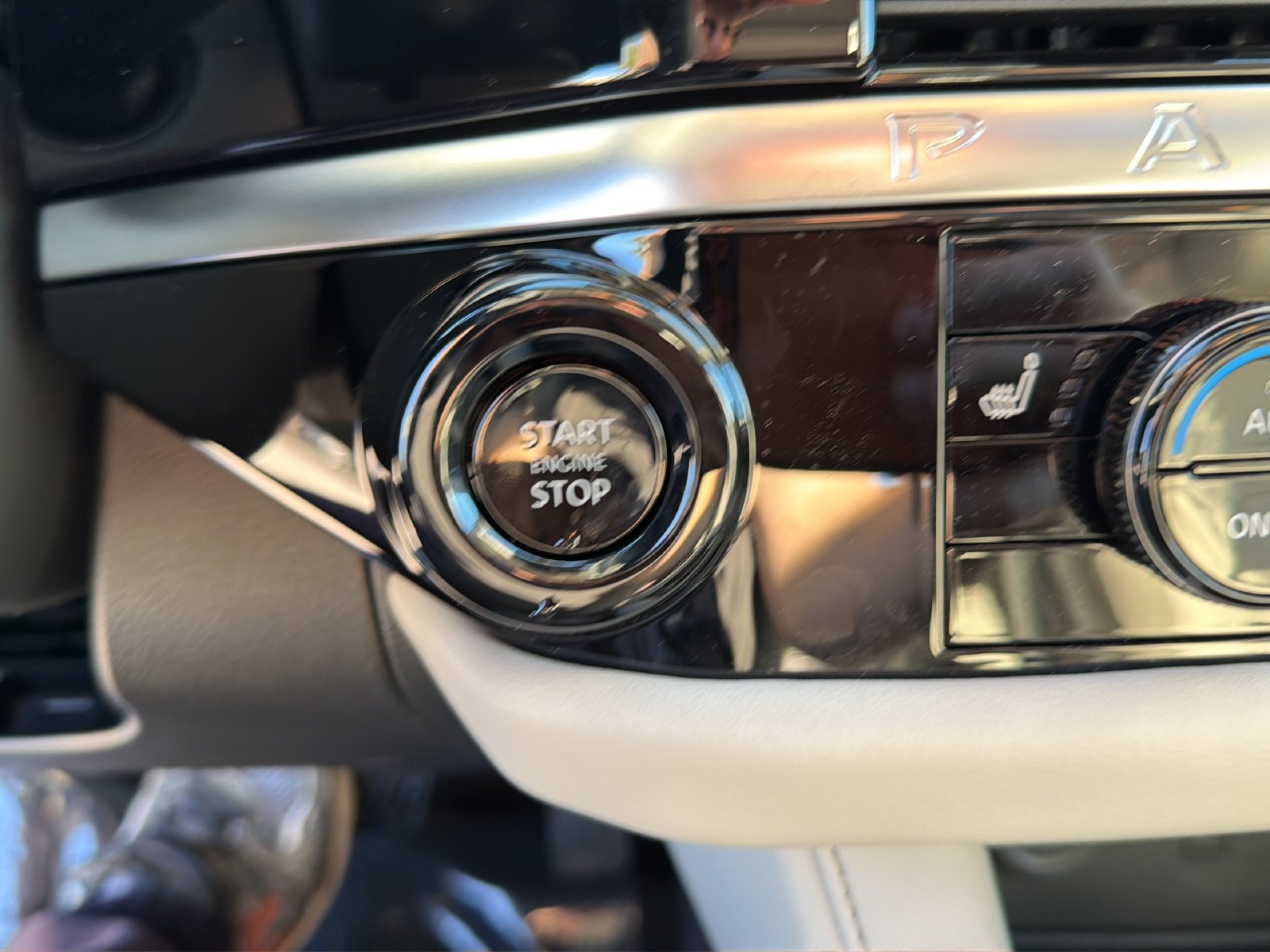 New 2026 White Nissan SL image 29
