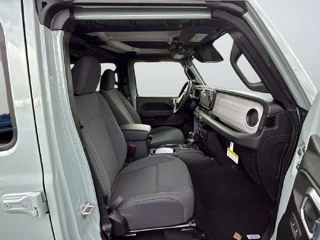 New 2027 Earl Clear-Coat Paint Jeep Sport S image 23
