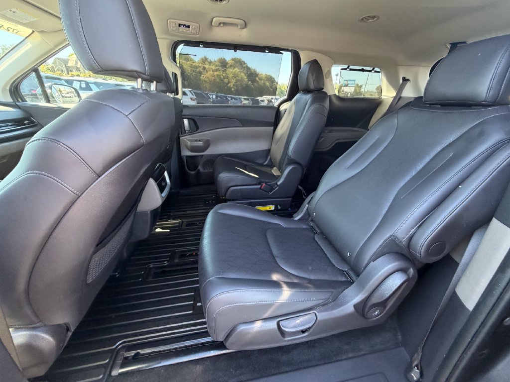 Used 2026 Gray Kia EX image 21