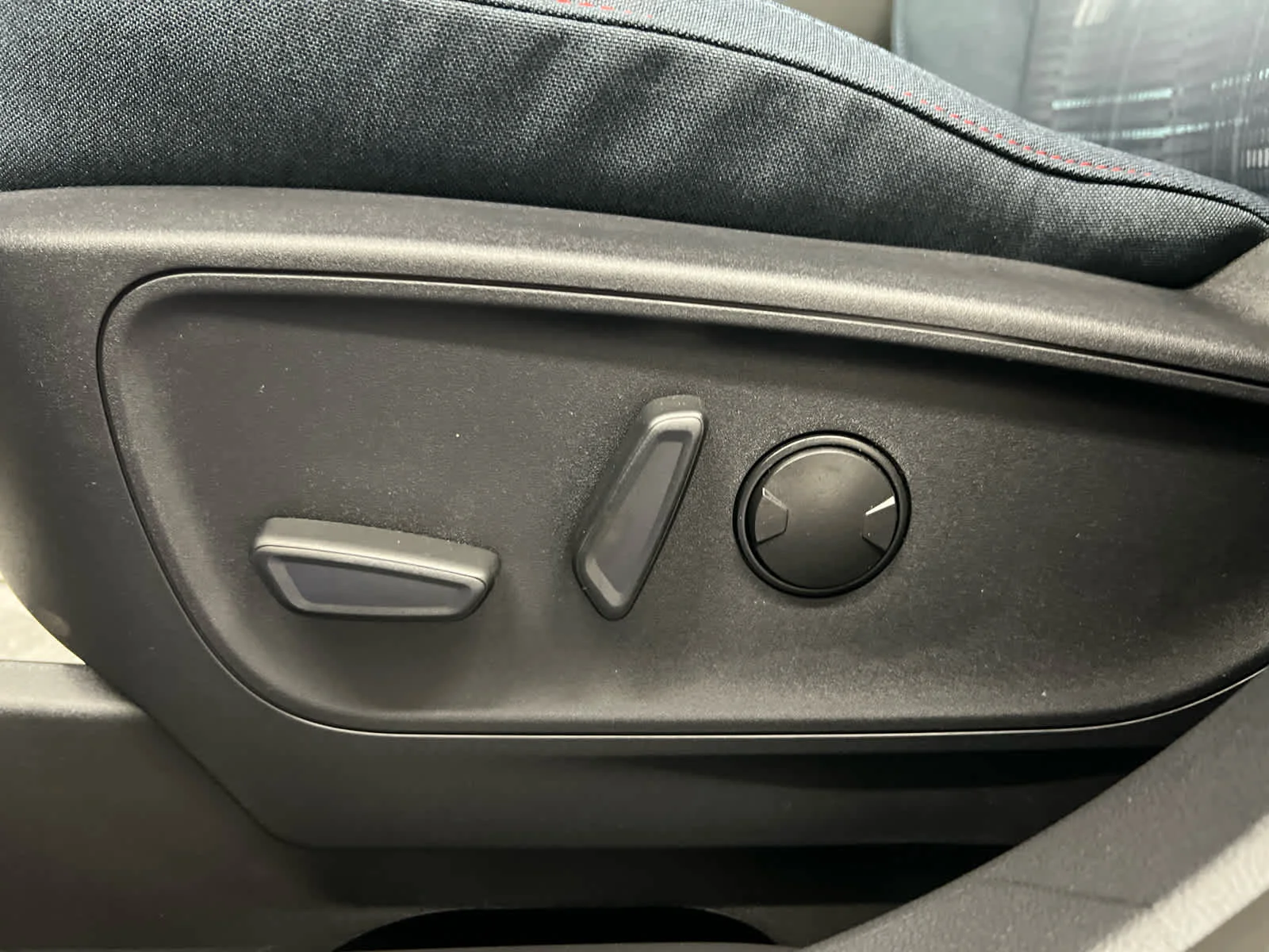New 2026 Carbonized Gray Metallic Ford Heritage image 13