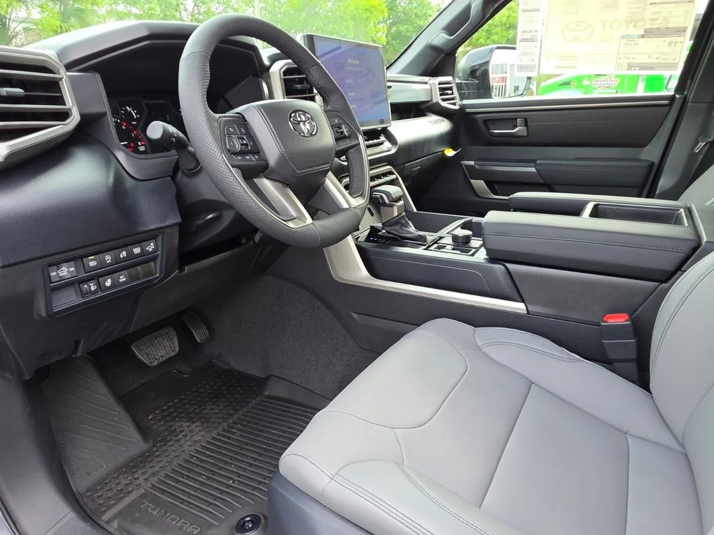 2026 Toyota Tundra SR5 - Photo 25