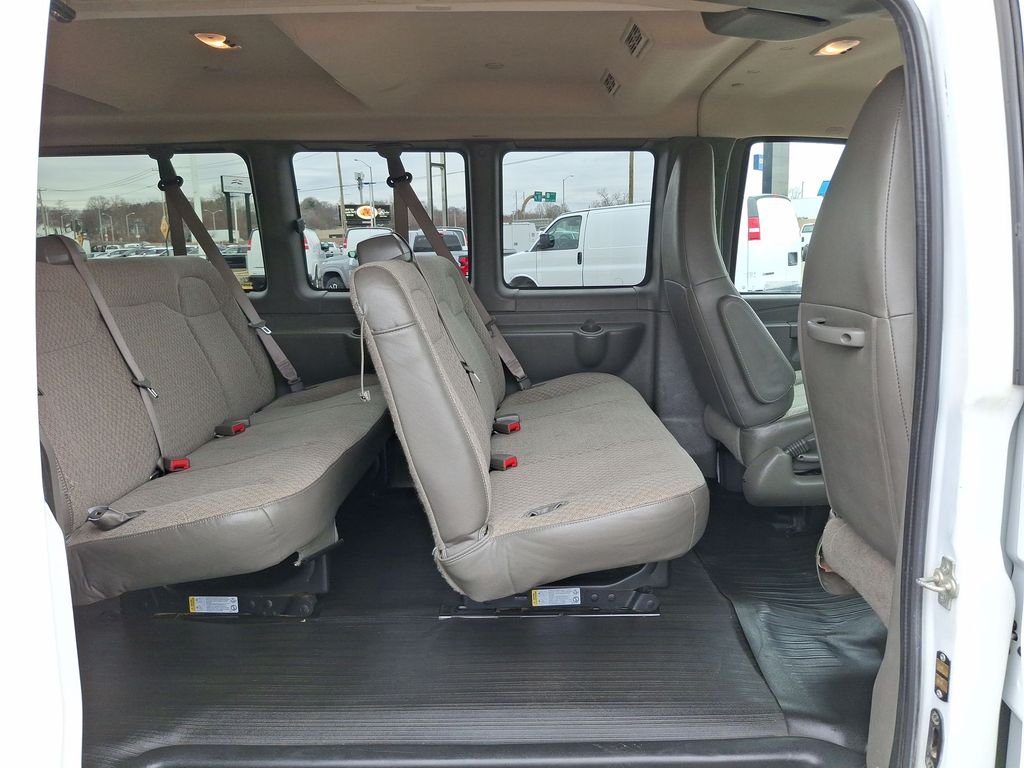 2023 Chevrolet Express Passenger LS - Photo 21