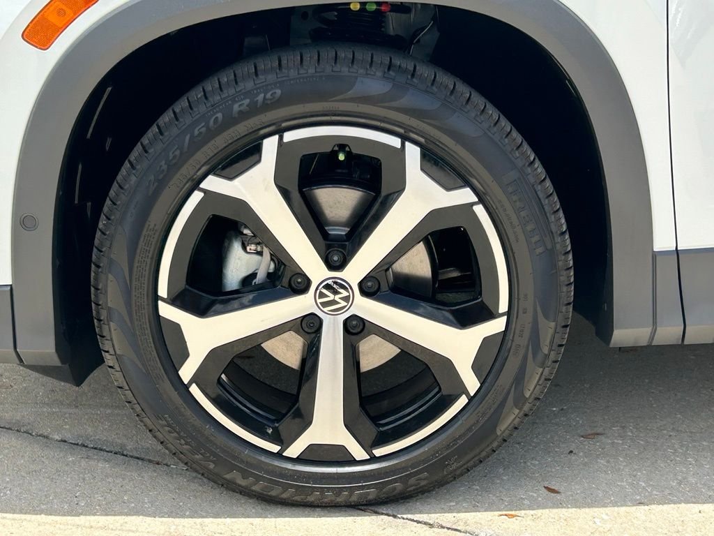 New 2026 White Volkswagen 2.0T SE image 33