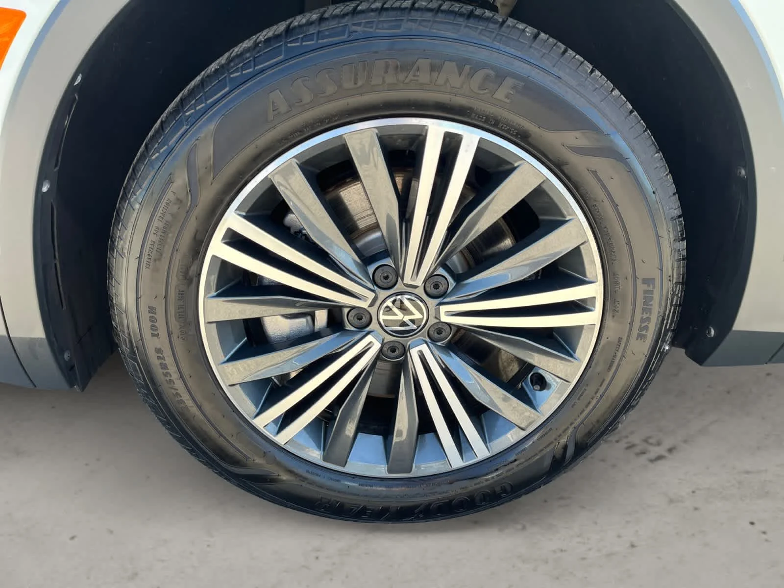 Used 2024 Pure White Volkswagen Wolfsburg Edition image 11