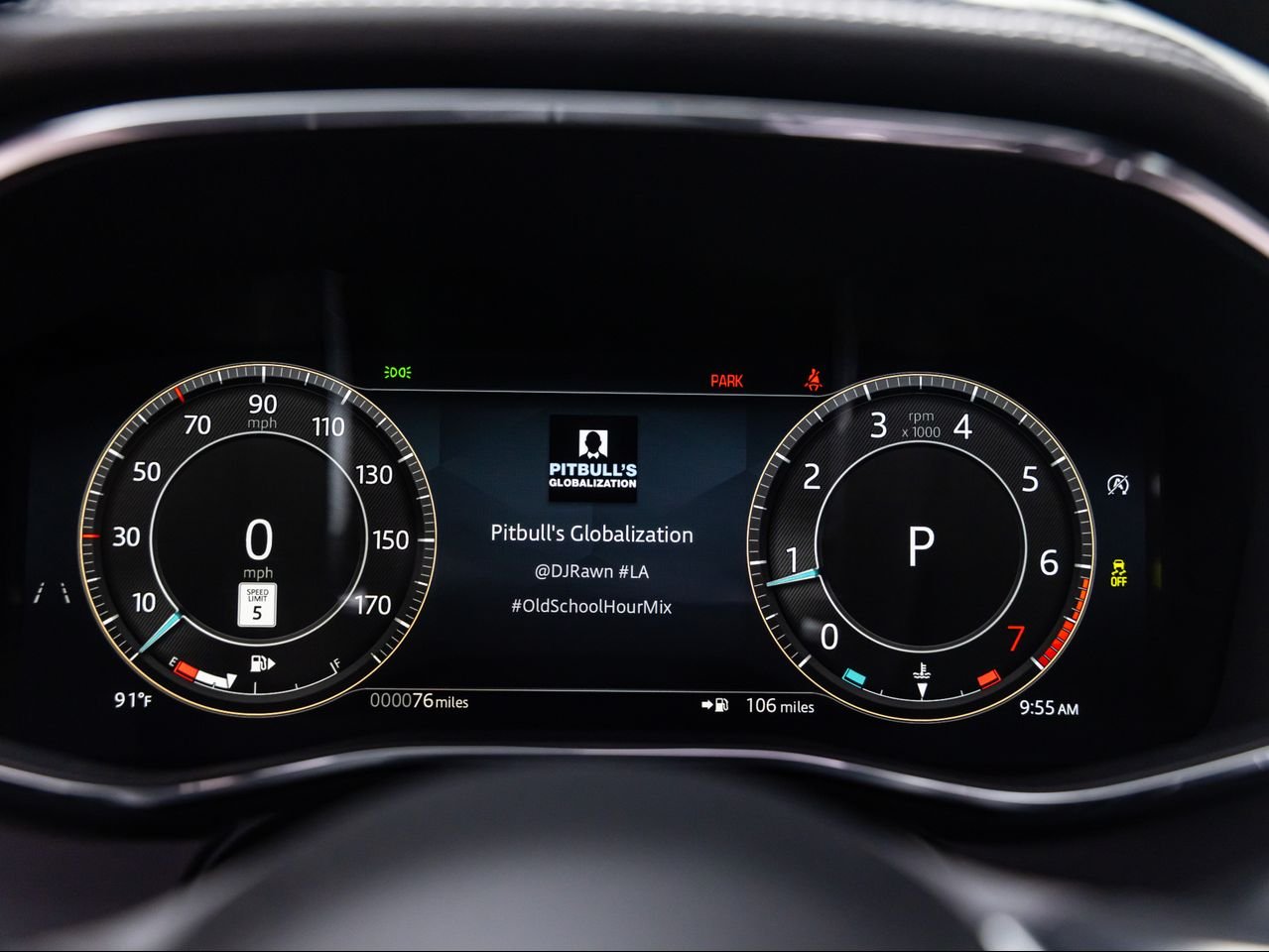 2026 Jaguar F-Pace R-Dynamic S - Photo 23