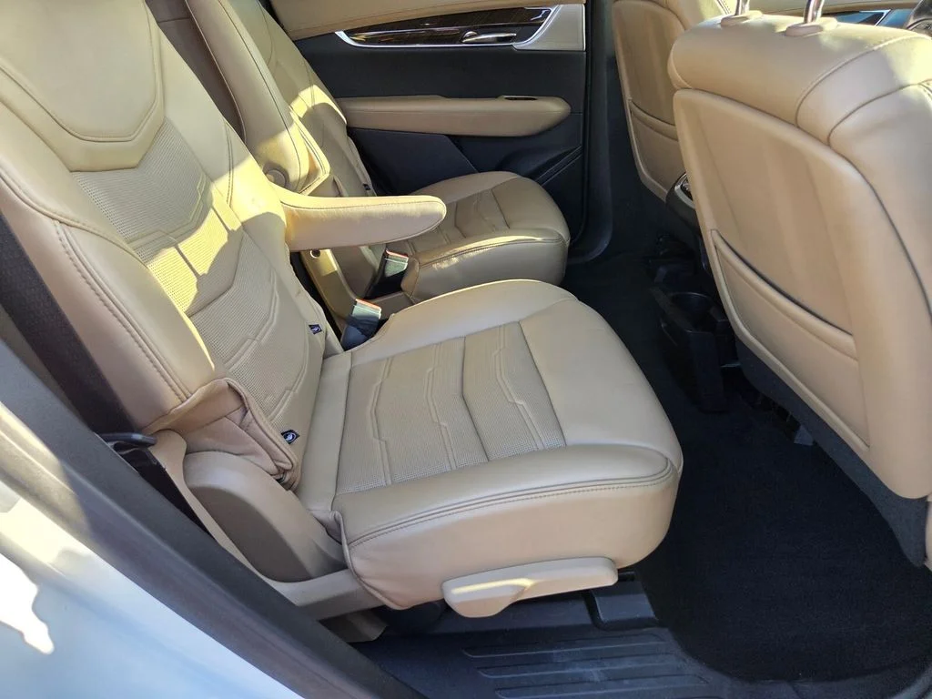 Used 2020 White Cadillac Premium Luxury image 20