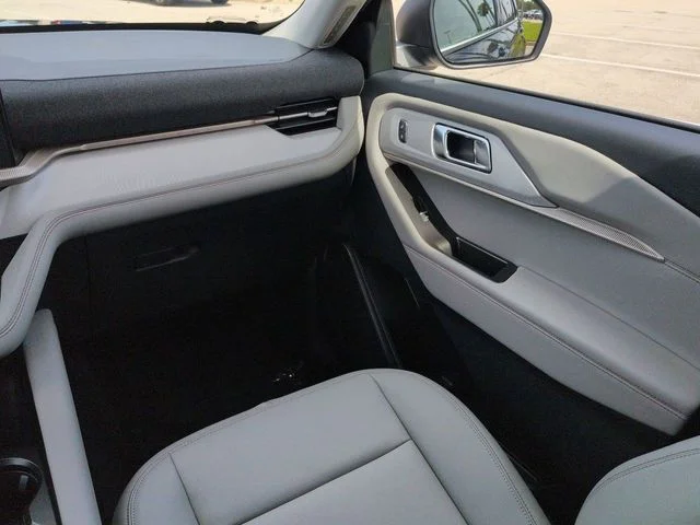 New 2026 Agate Black Metallic Ford Active image 17