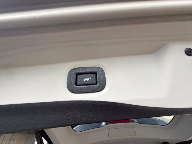 Used 2019 Gray Nissan SV image 15