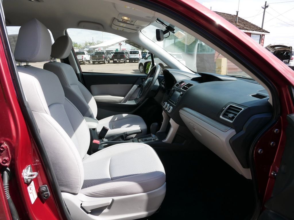 Used 2016 Red Subaru 2.5i image 8