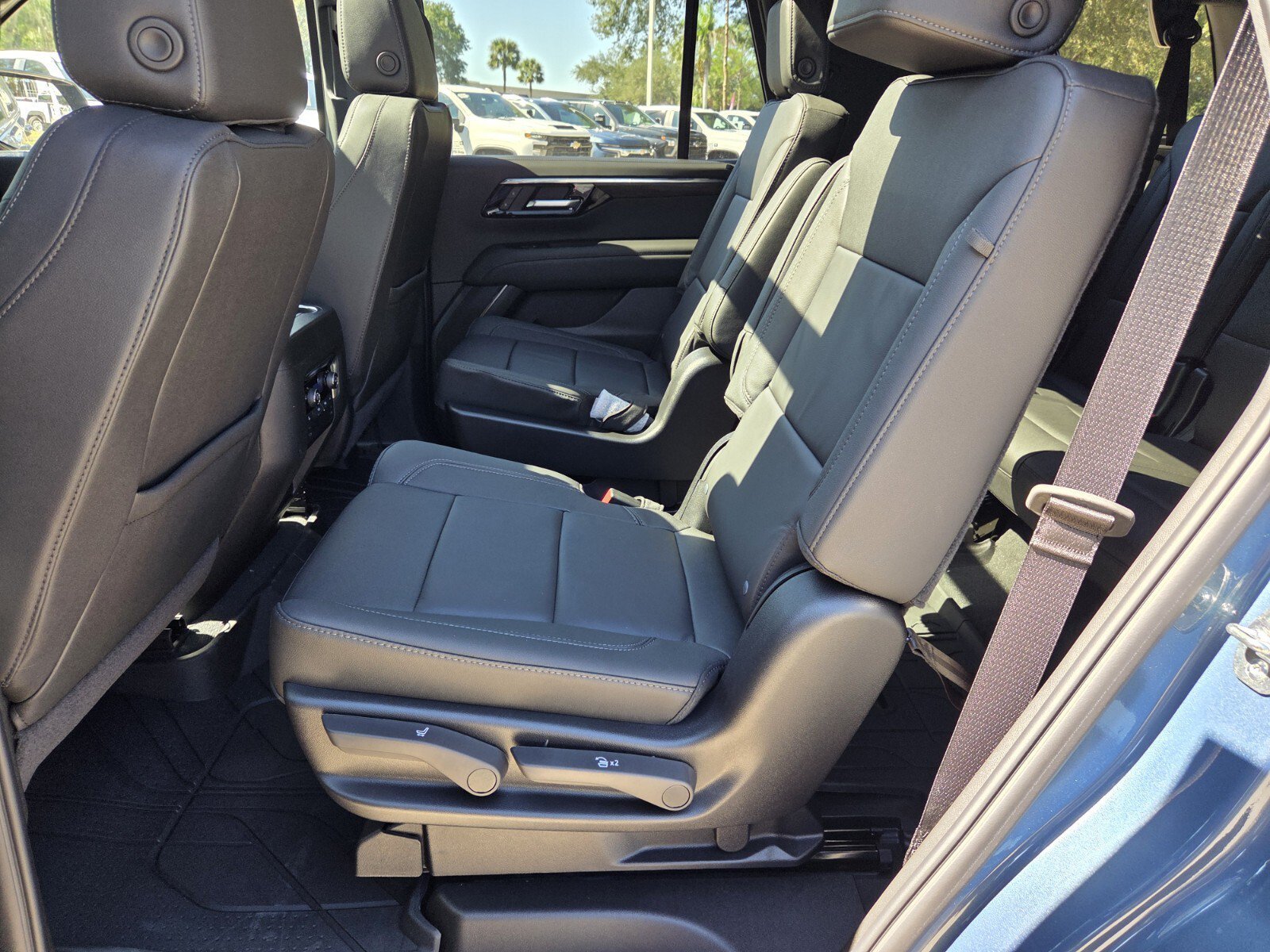 New 2026 Lakeshore Blue Metallic Chevrolet LT image 21