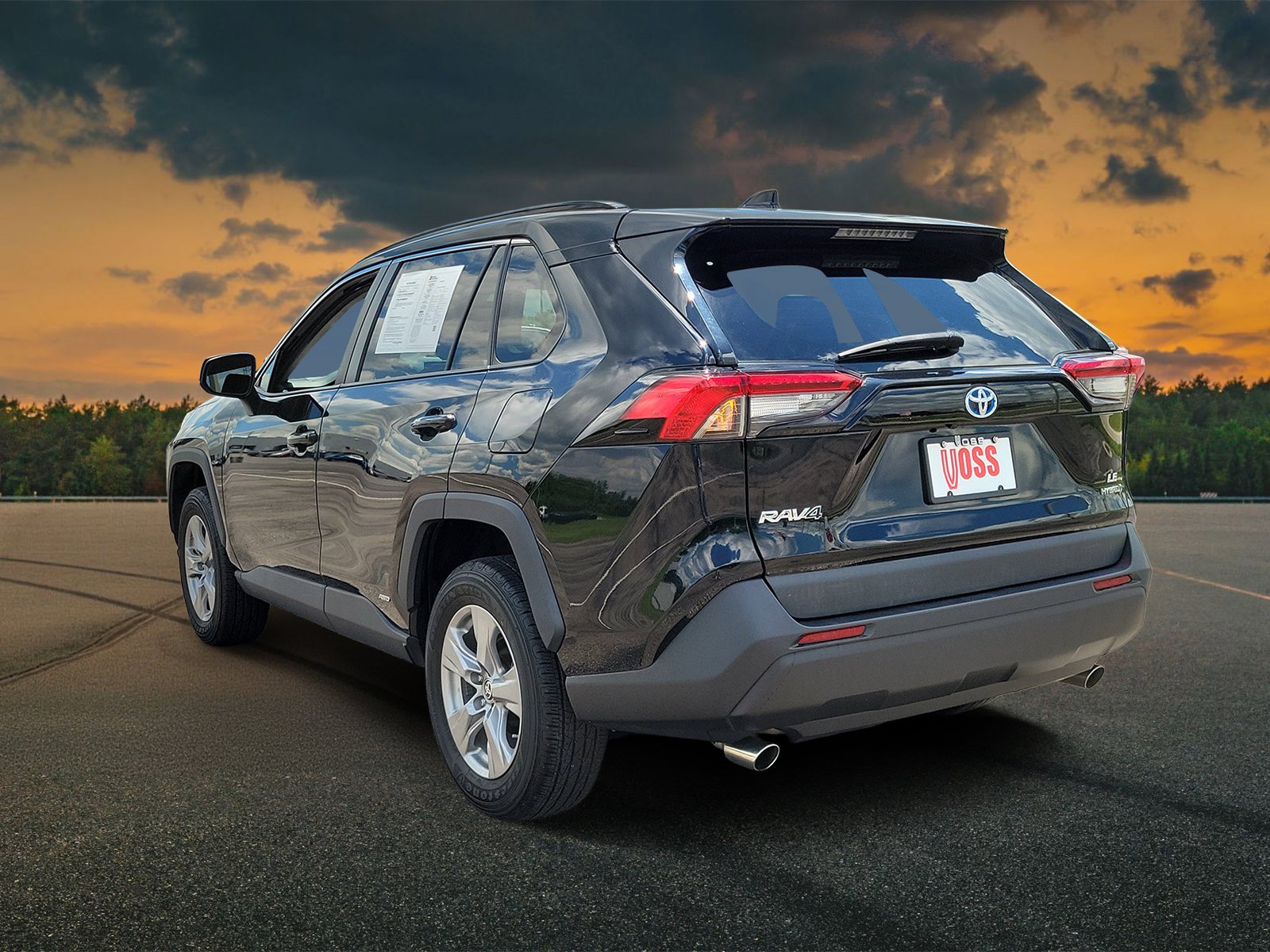 Certified Used 2022 Midnight Black Metallic Toyota LE image 3