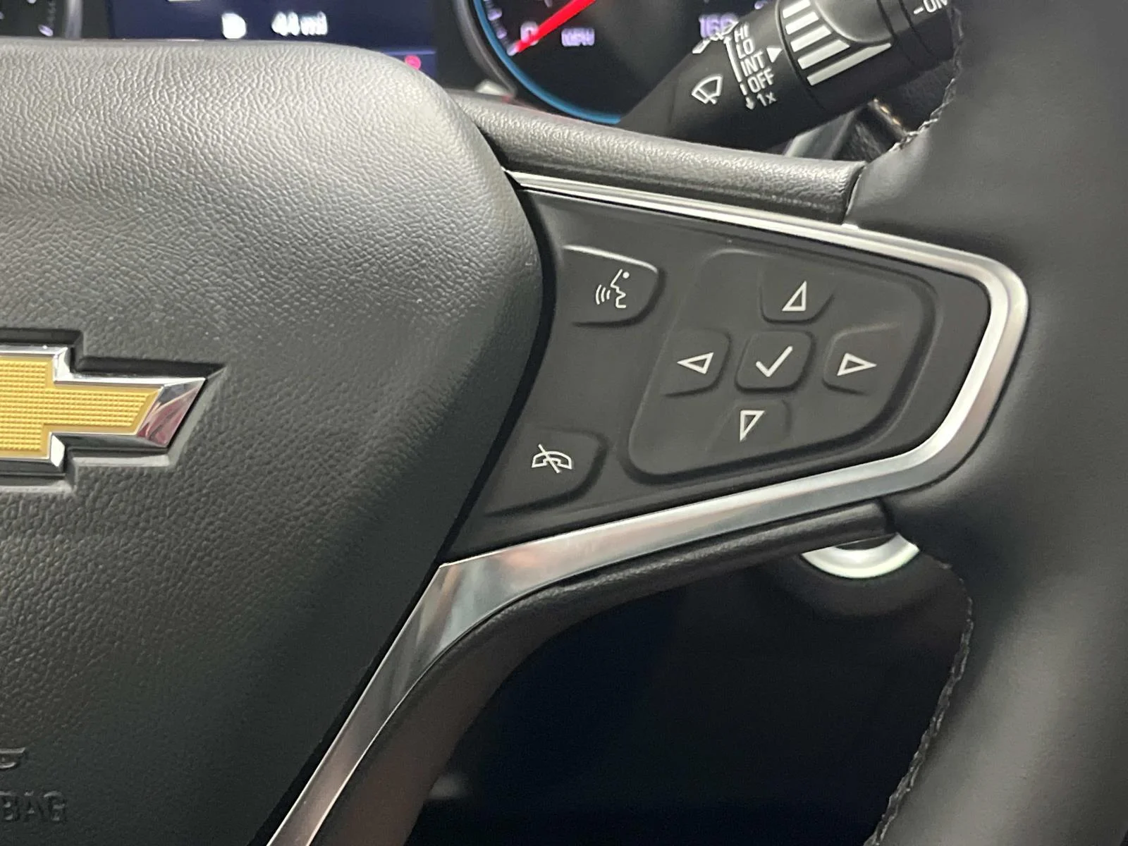Used 2024 Sterling Gray Metallic Chevrolet Premier image 20