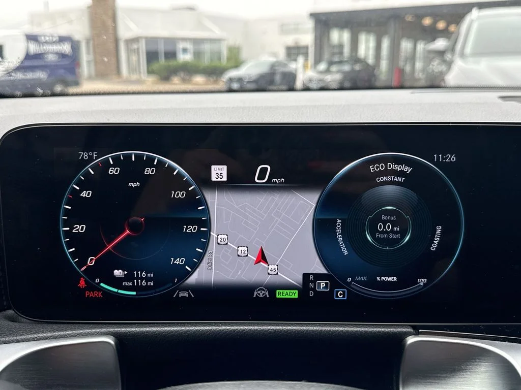 Used 2023  Mercedes-Benz 300 image 15