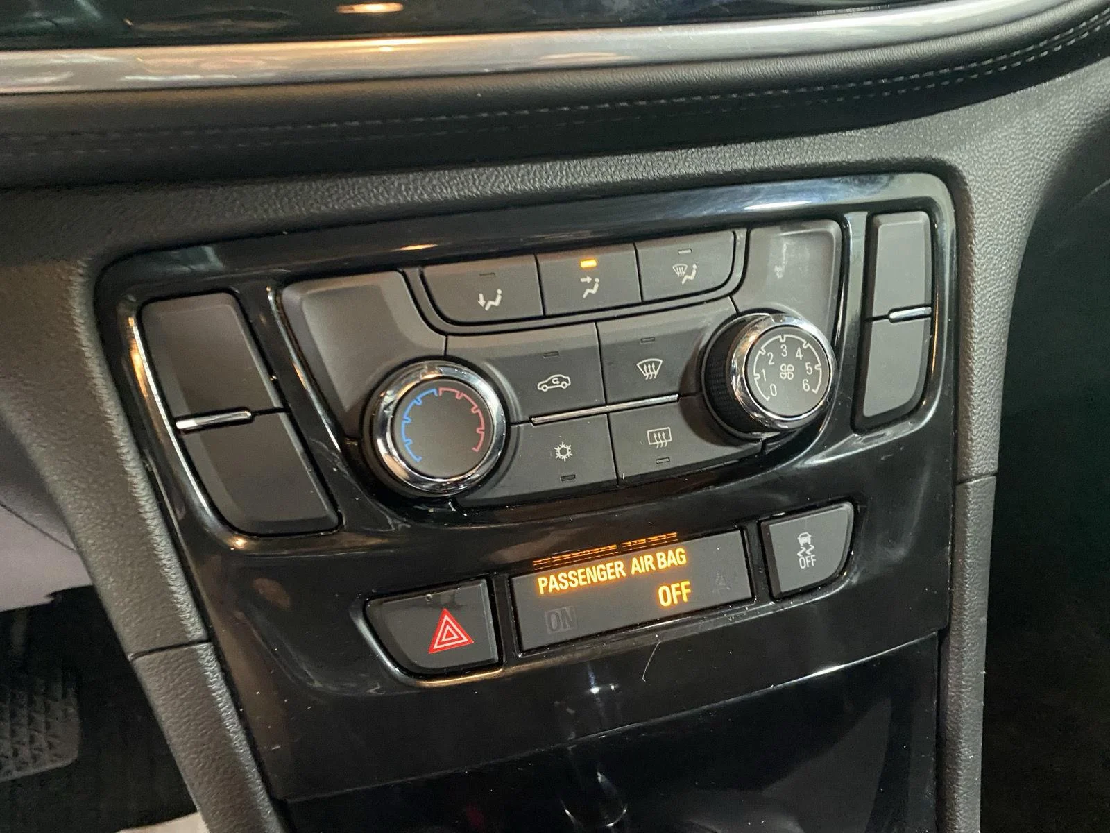 Used 2020 Ebony Twilight Metallic Buick Preferred image 24