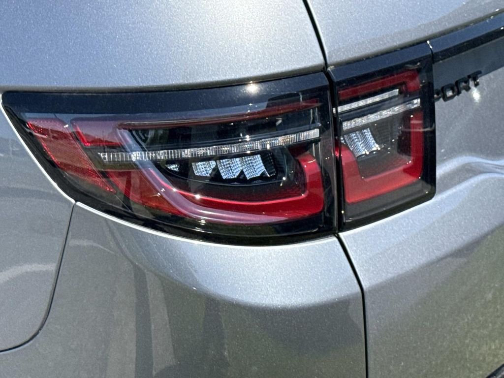 2025 Land Rover Discovery Sport Dynamic SE - Photo 8