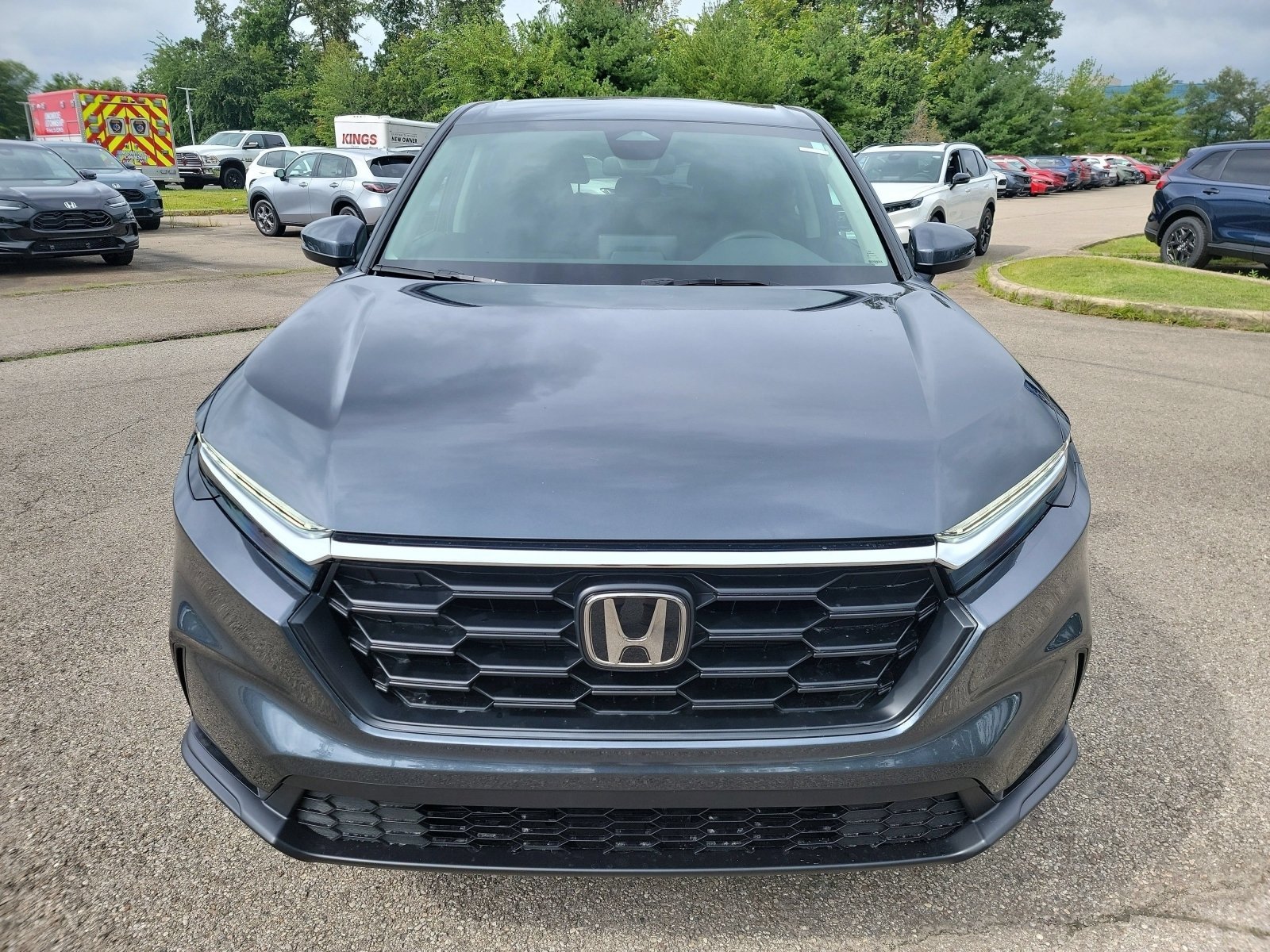 New 2026 Meteorite Gray Metallic Honda LX image 2
