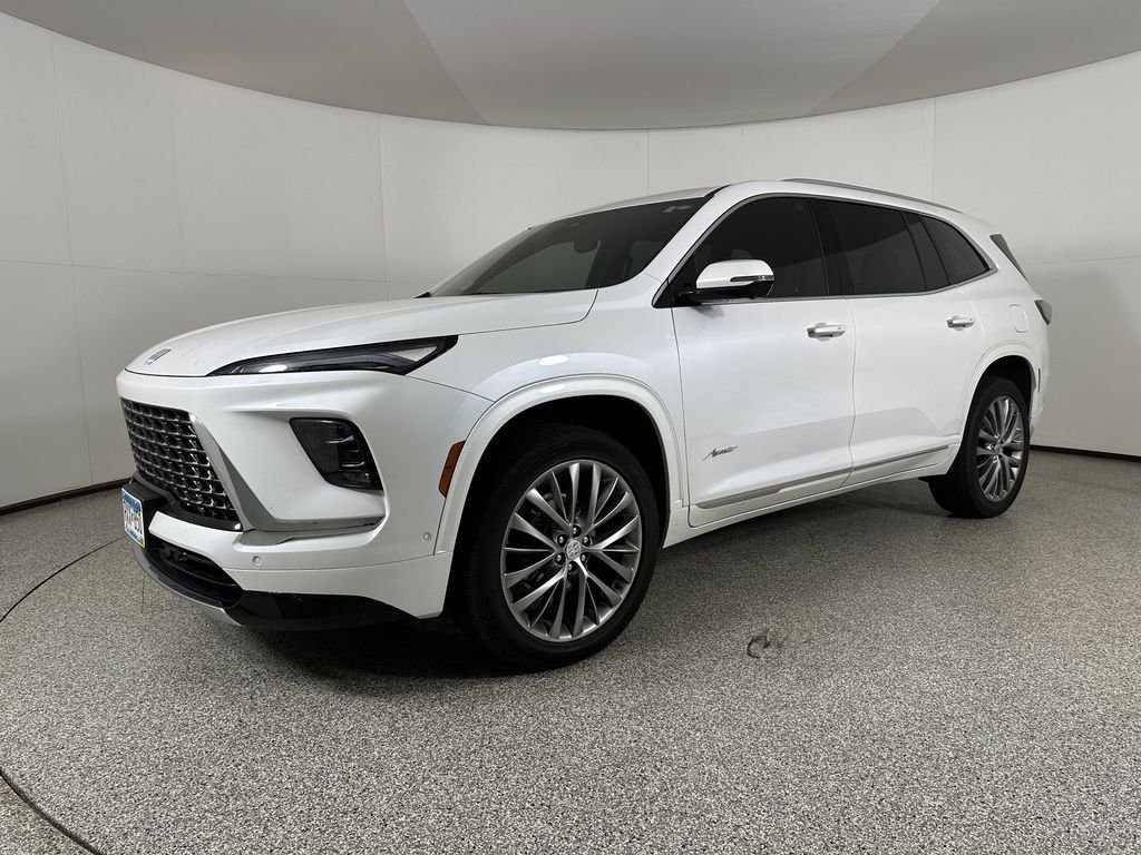 Used 2025 White Buick Avenir image 5