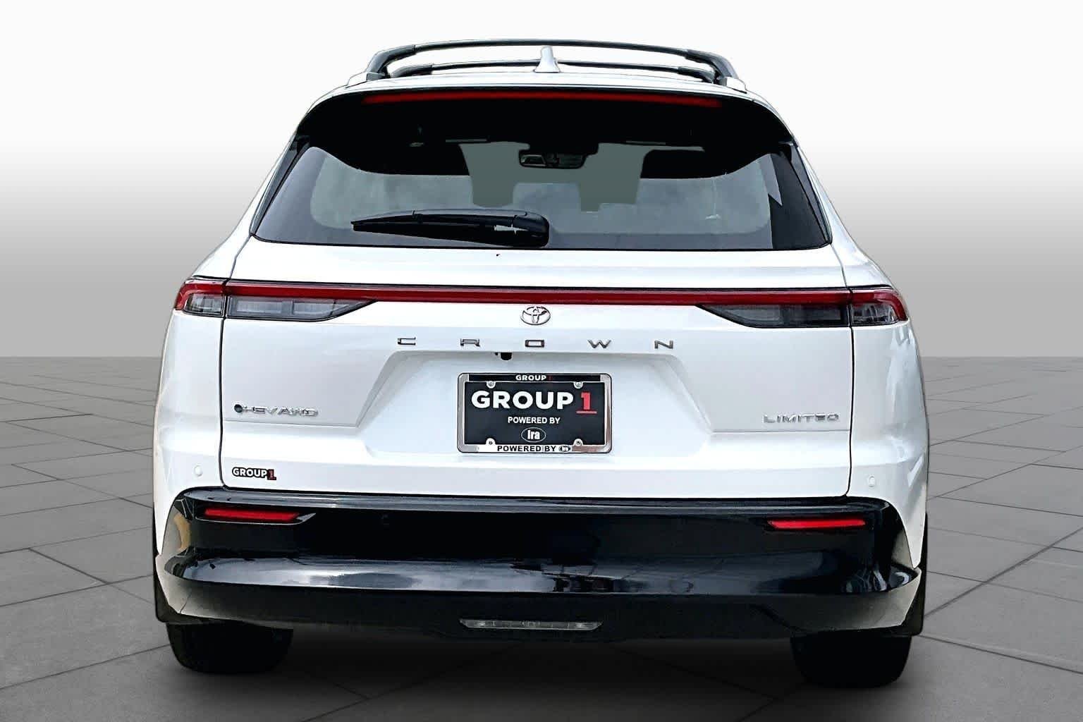 New 2026 Oxygen White Toyota Limited image 4