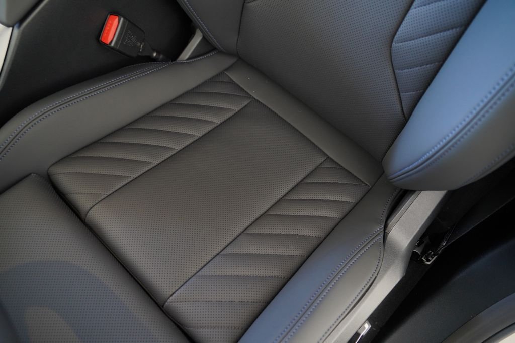 New 2026 Dune Grey Metallic BMW 30 xDrive image 11