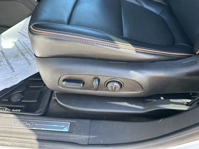 Used 2021 White GMC AT4 image 16