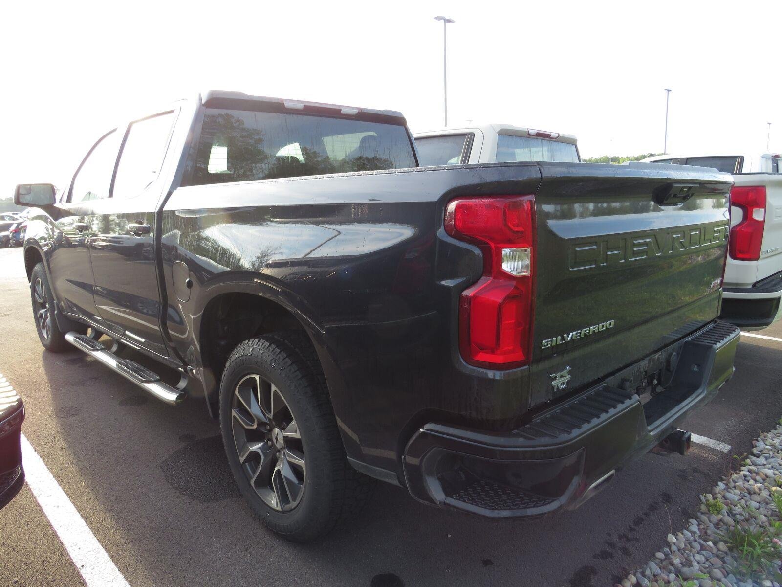 Used 2022 Dark Ash Metallic Chevrolet RST image 9
