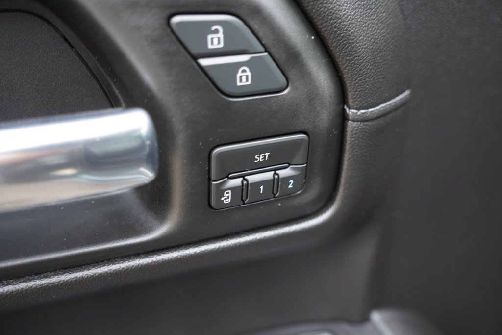 Used 2019 SHADOW GRAY METALLIC Chevrolet LTZ image 23