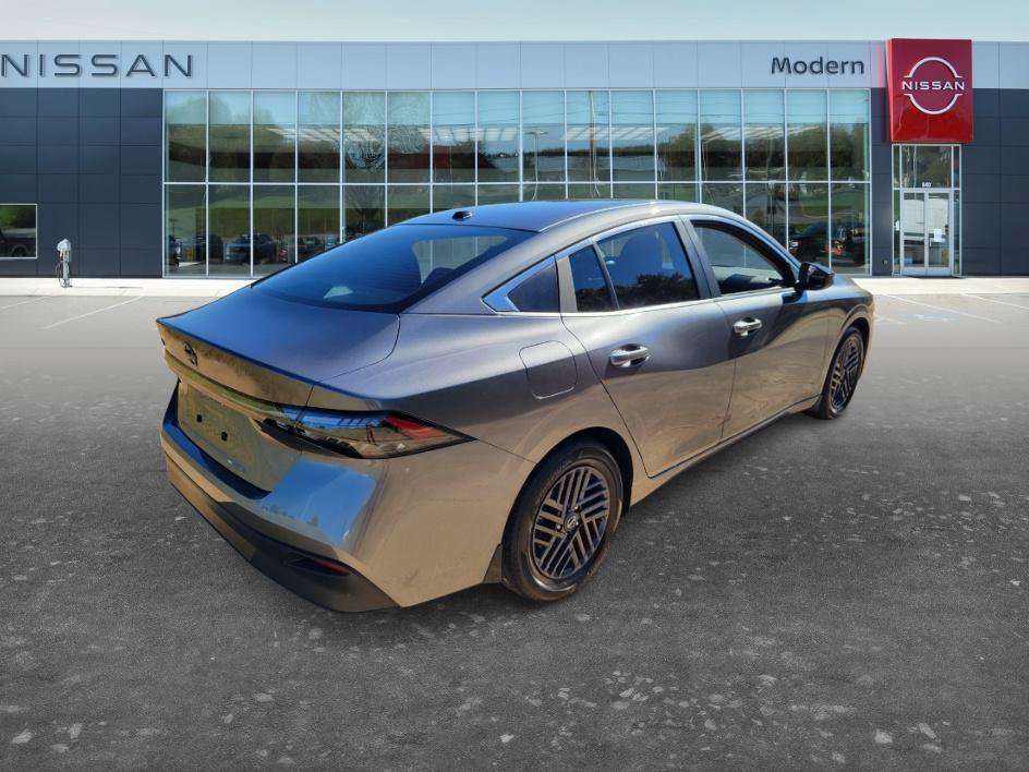 Certified Used 2026 Gun Metallic Nissan SV image 5
