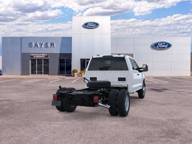 New 2026 Oxford White Ford F-350® XL image 8