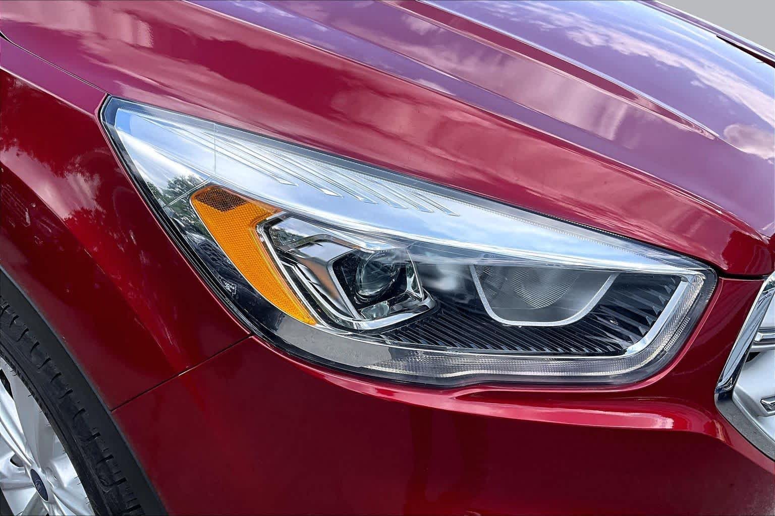Used 2018 Ruby Red Metallic Tinted Clearcoat Ford SEL image 26
