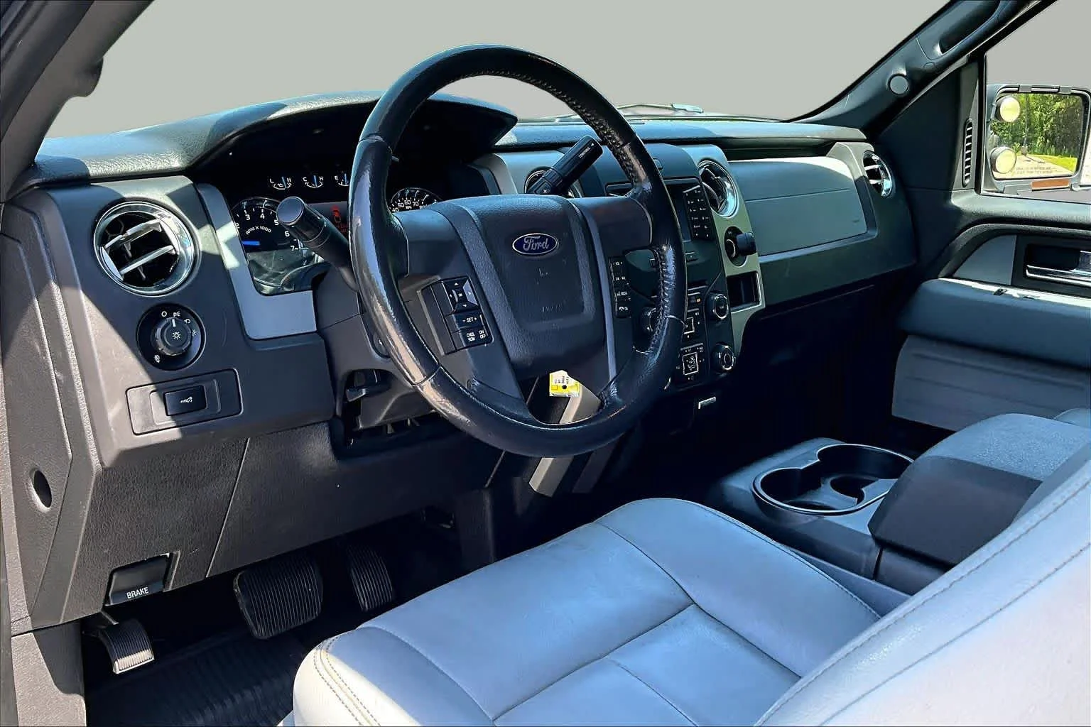 Used 2014 Ingot Silver Metallic Ford XLT image 17