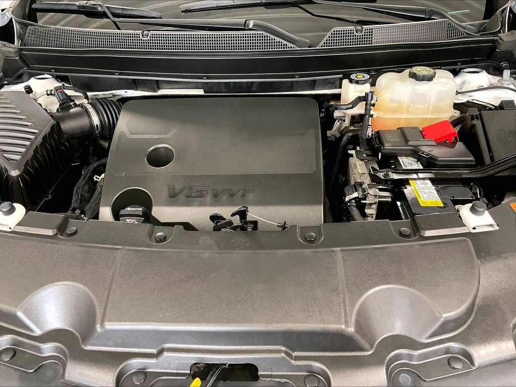 Used 2023 White Chevrolet LT image 29