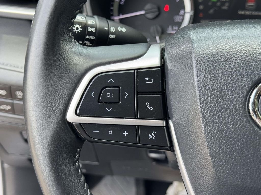 Used 2023 Gray Toyota LE image 12
