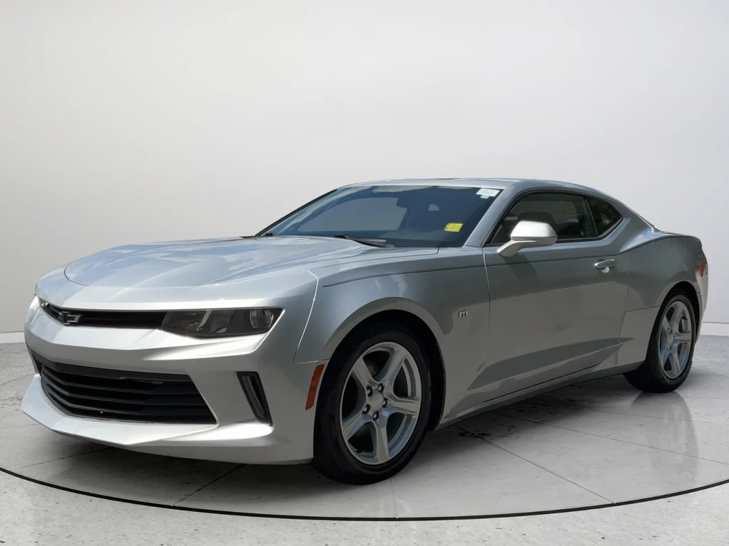 Certified Used 2018 SILVER ICE METALLIC Chevrolet 1LT image 5