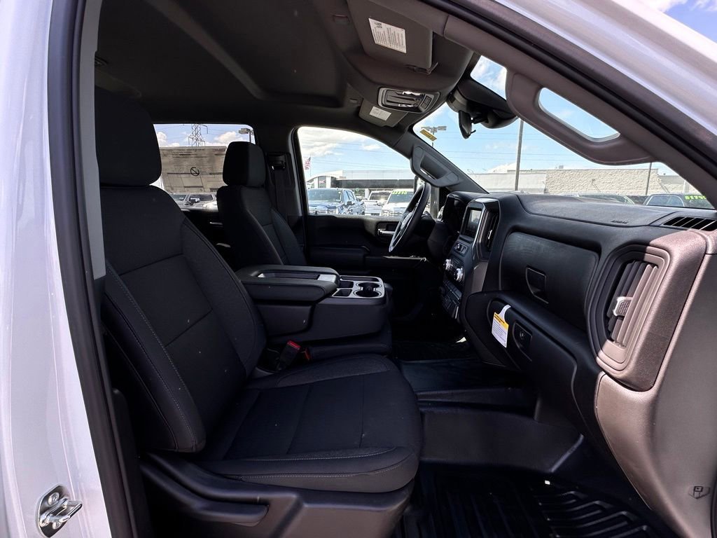 New 2026 Summit White GMC Pro image 11