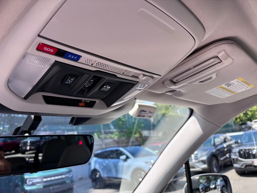 Used 2023 White Subaru Premium image 18