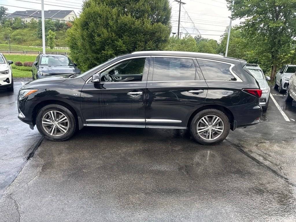 Used 2018 Black Obsidian INFINITI Base image 3