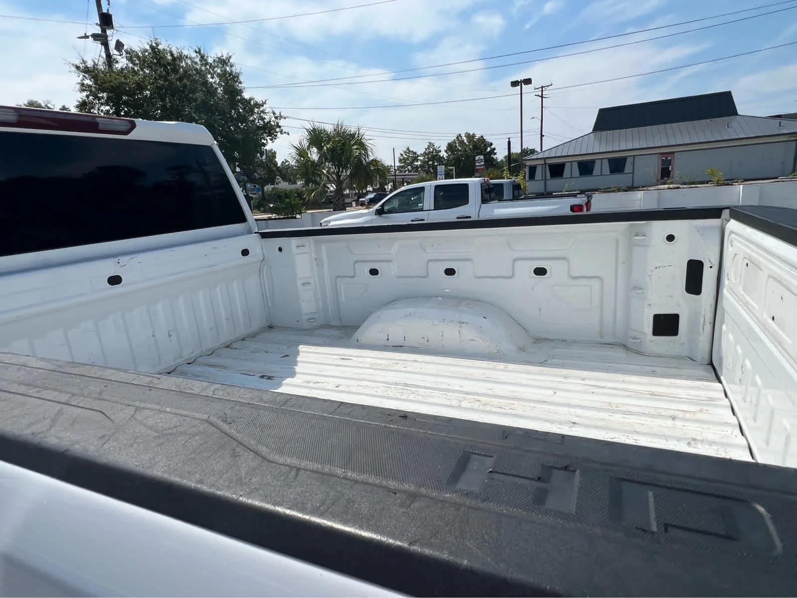 Used 2024 Summit White Chevrolet LT image 5