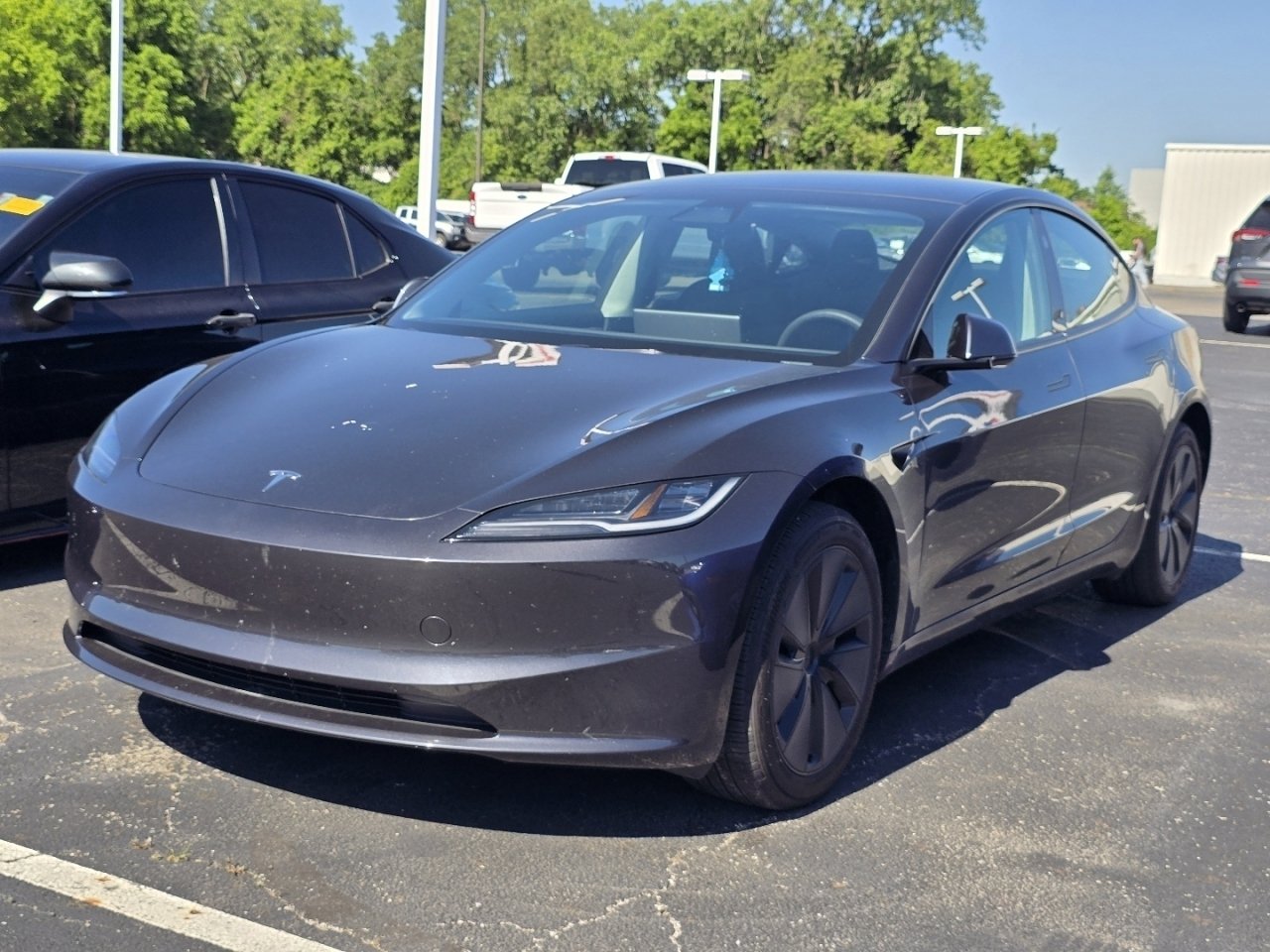 Used 2025  Tesla Long Range image 3