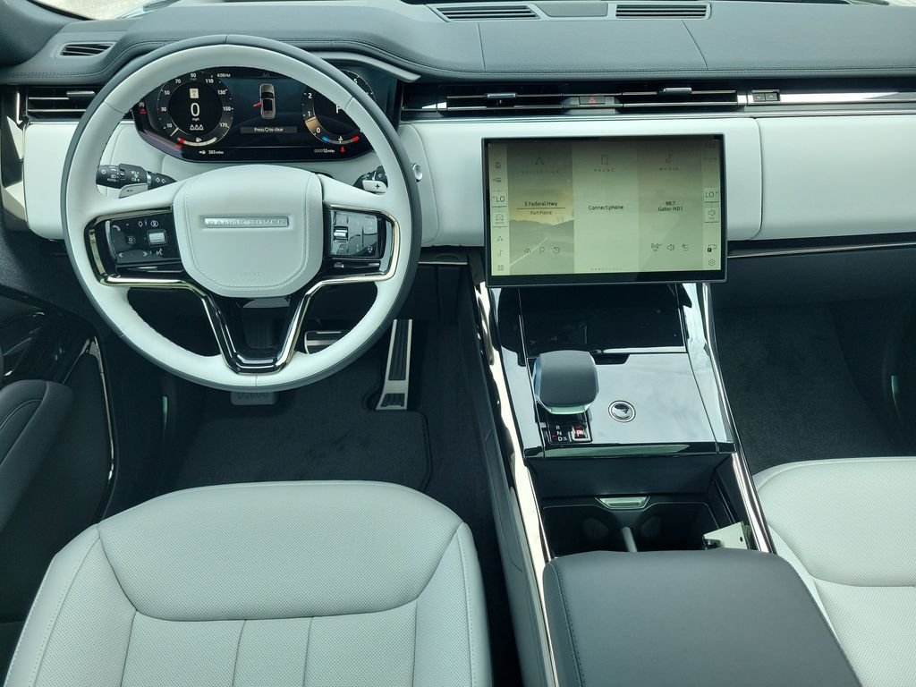 New 2026 Giola Green Land Rover Dynamic SE image 18