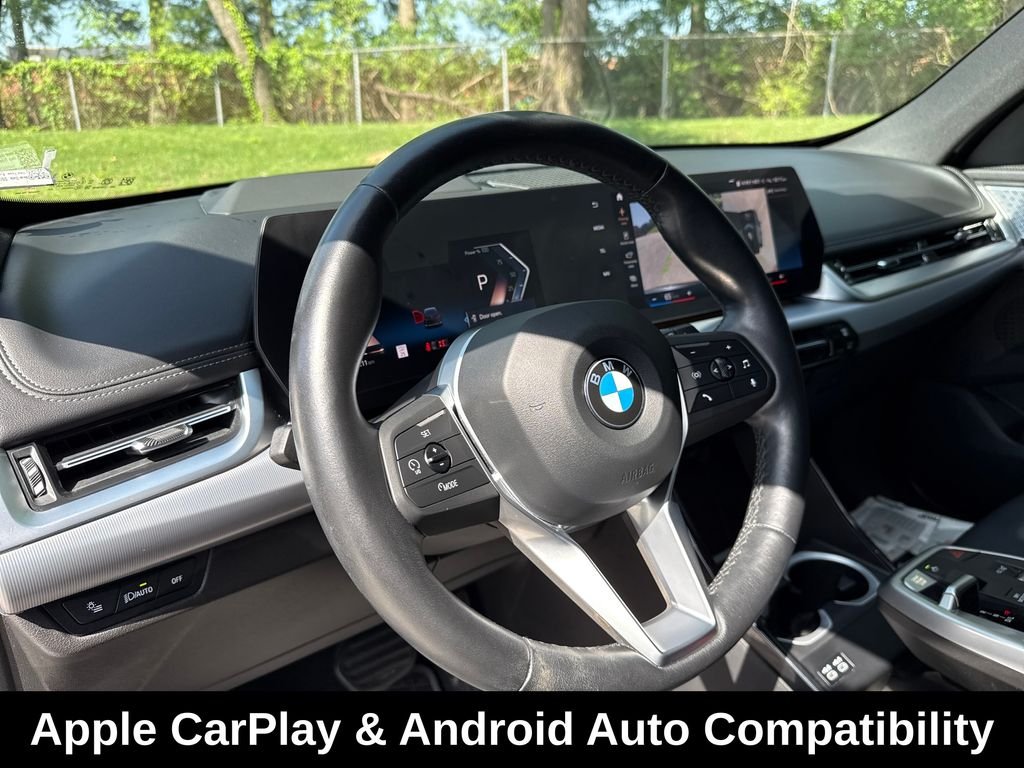 Used 2023 Black BMW xDrive28i image 15