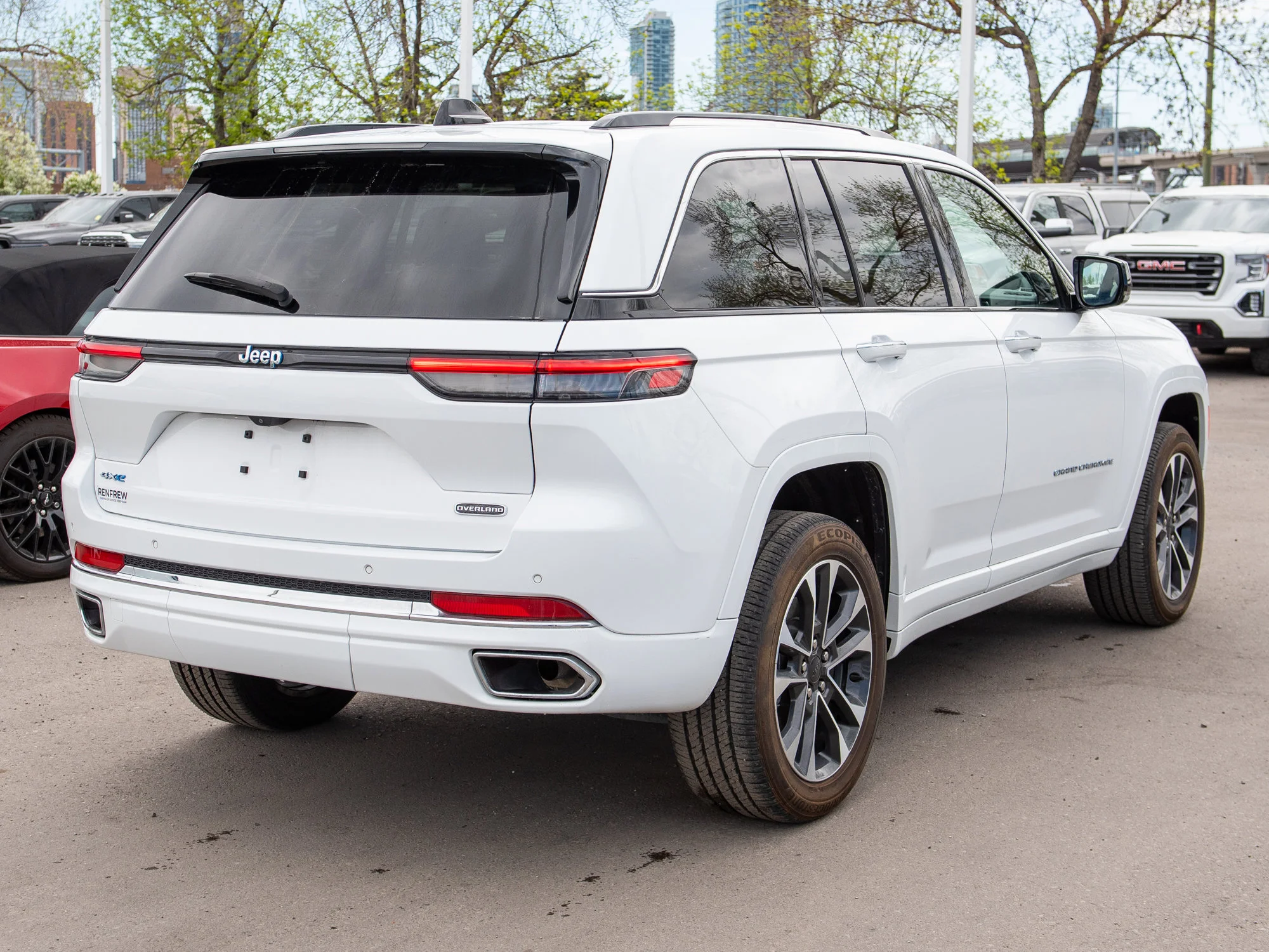 Certified Used 2023 White Jeep Overland * McIntosh | Hybrid | Heated Seats | Nappa Leather | Adaptive Cruise | Apple CarPlay image 11